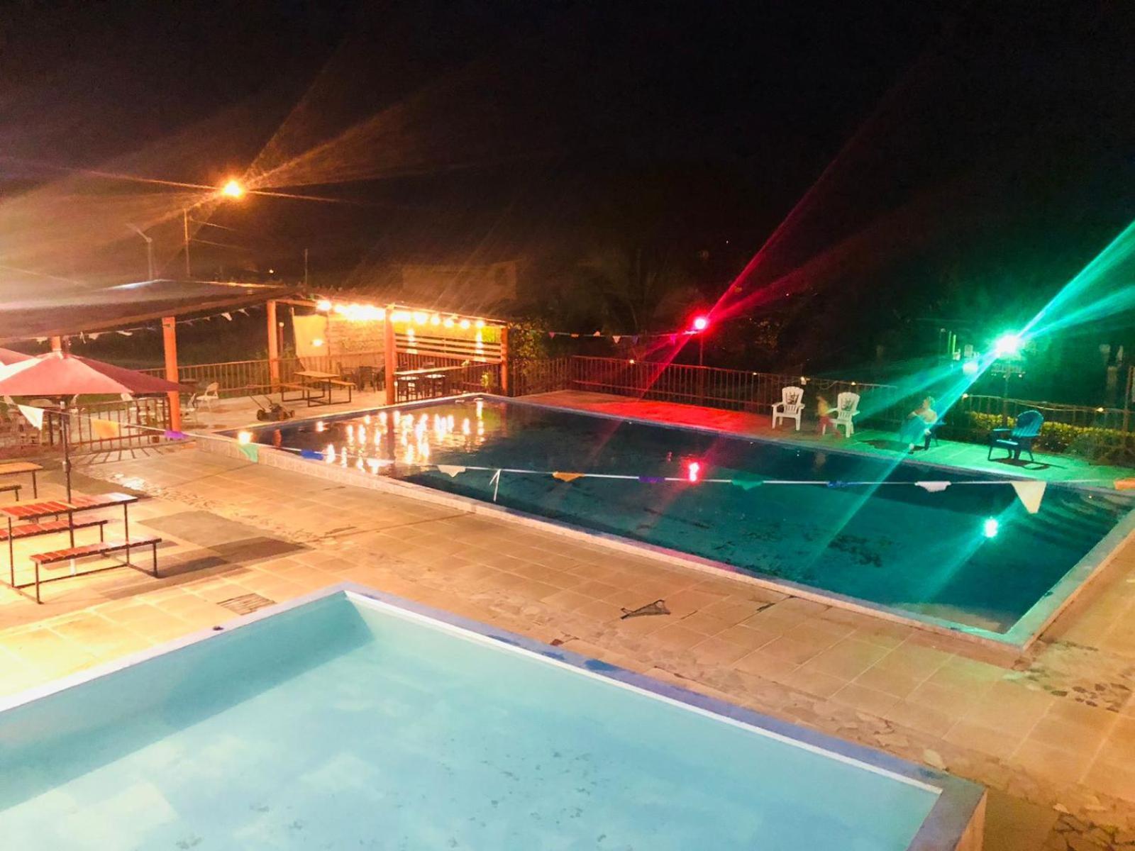 Isabella Hostel And Pool Alto Boquete Exteriör bild